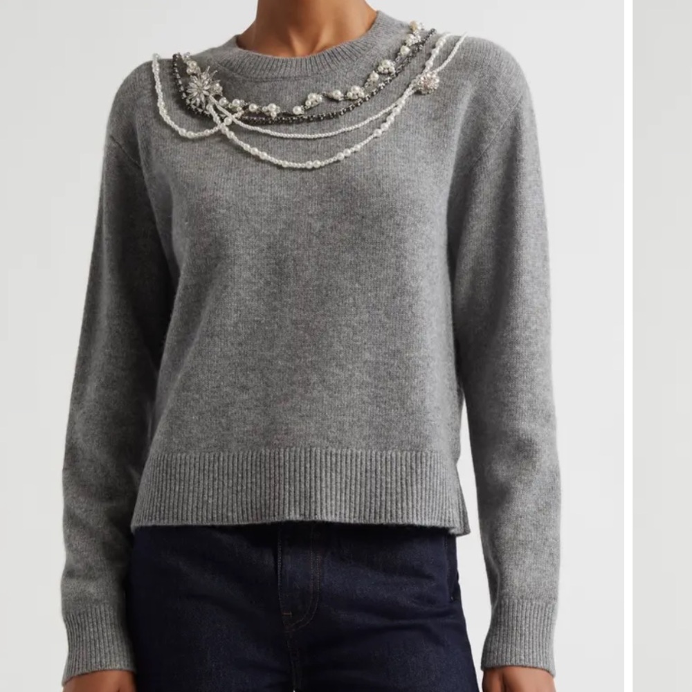 Cinq à Sept Gray Sweater Beaded Neckline Lilliana Necklace Wool
Blend Pullover L